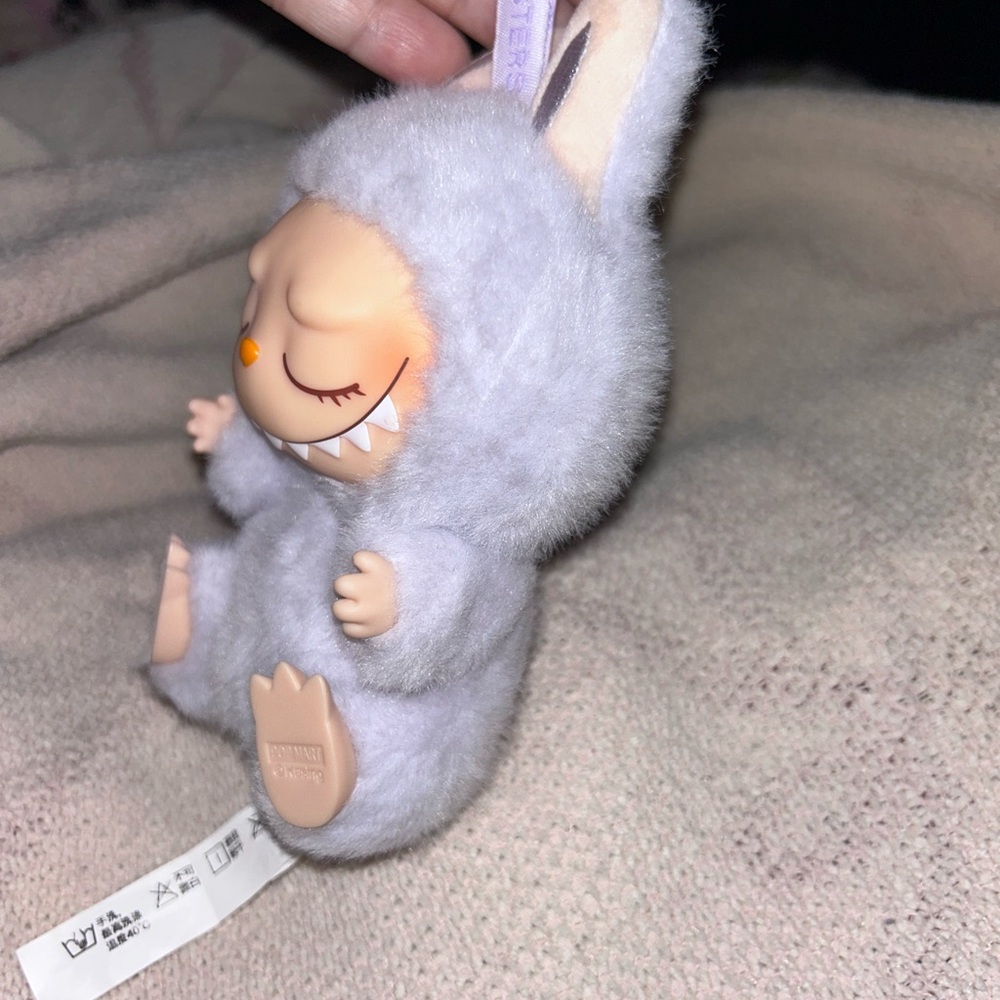 Authentic POPMART LABUBU - Picture 2 of 3